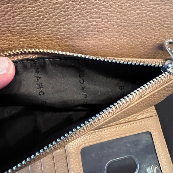 Marc by Marc Jacobs Light Brown Wallet - Picture 6 of 7